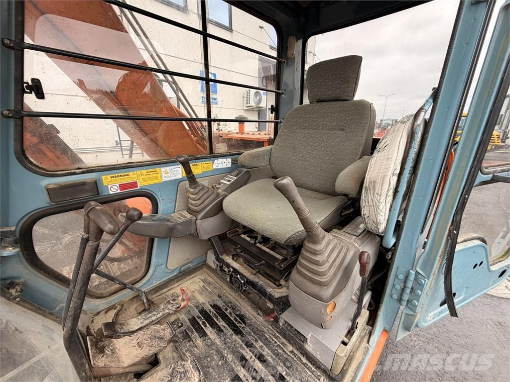 Hitachi EX60-3 Midi-gravemaskiner 7t - 12t