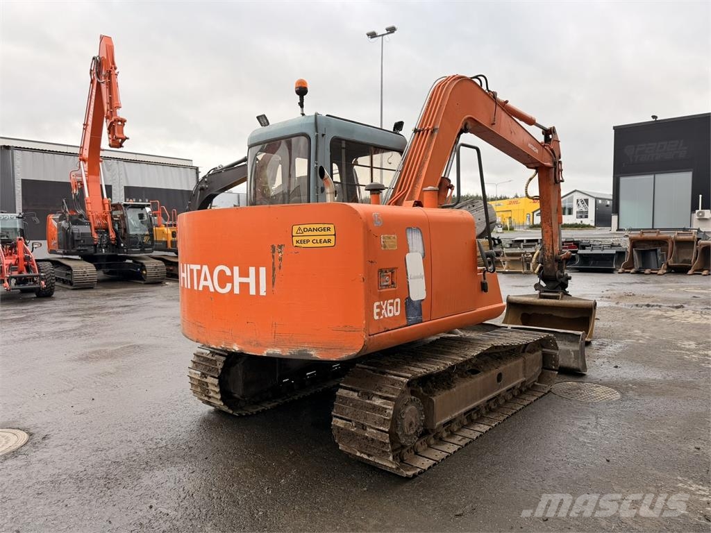 Hitachi EX60-3 Midi-gravemaskiner 7t - 12t
