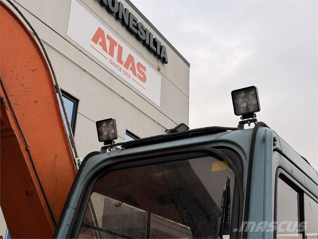 Hitachi EX60-3 Midi-gravemaskiner 7t - 12t
