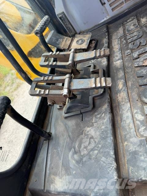 Komatsu PC 80 MR-5 中型挖掘机