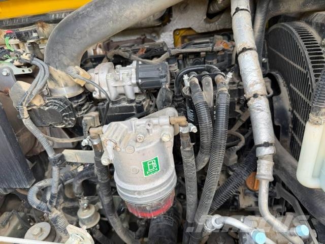Komatsu PC 80 MR-5 中型挖掘机