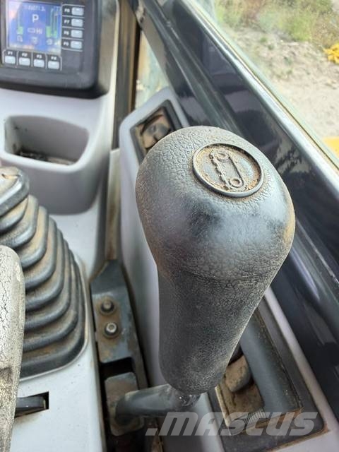 Komatsu PC 80 MR-5 中型挖掘机