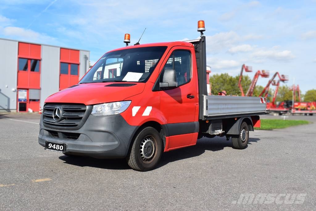 Mercedes-Benz Sprinter Pritsche 皮卡.傳統半斗卡車/側卸板