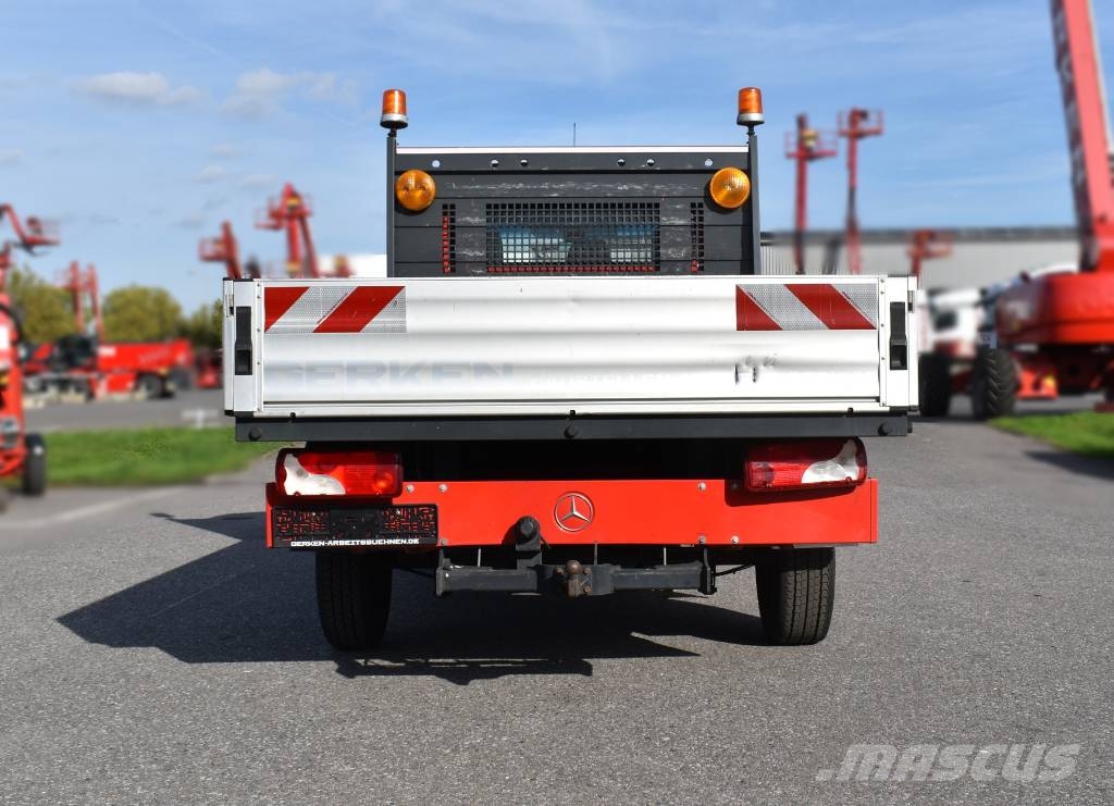 Mercedes-Benz Sprinter Pritsche 皮卡.傳統半斗卡車/側卸板