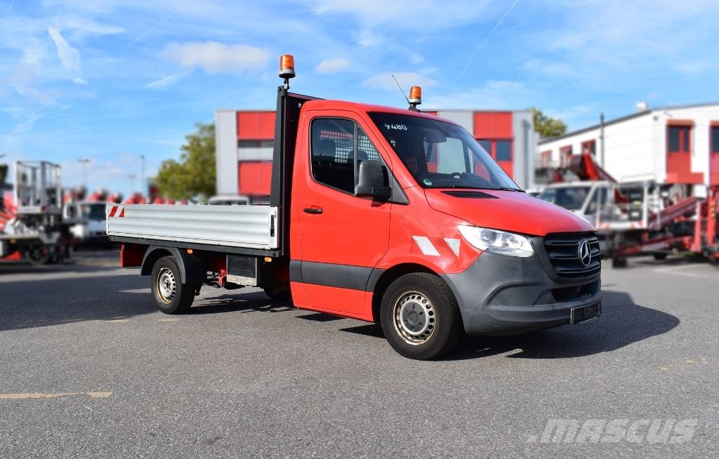 Mercedes-Benz Sprinter Pritsche 皮卡.傳統半斗卡車/側卸板