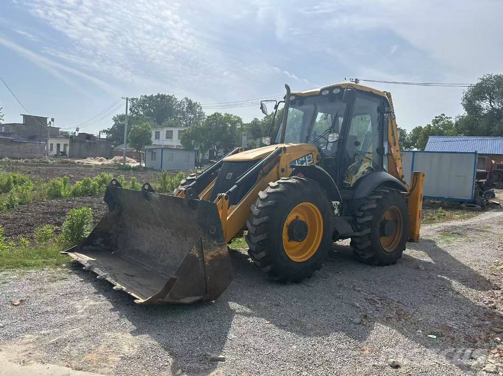 JCB 4 CX 反铲装载机