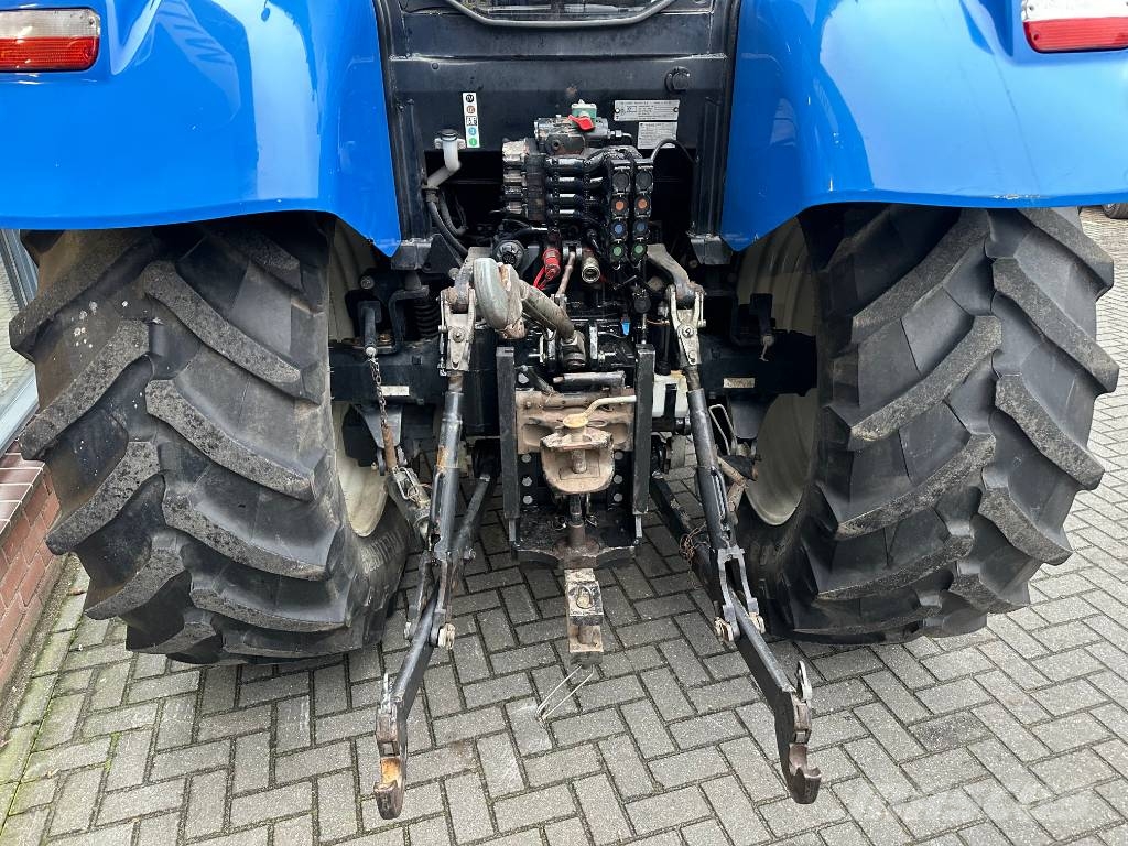 New Holland T 6.150 EC トラクター