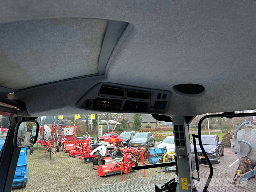 New Holland T 6.150 EC トラクター