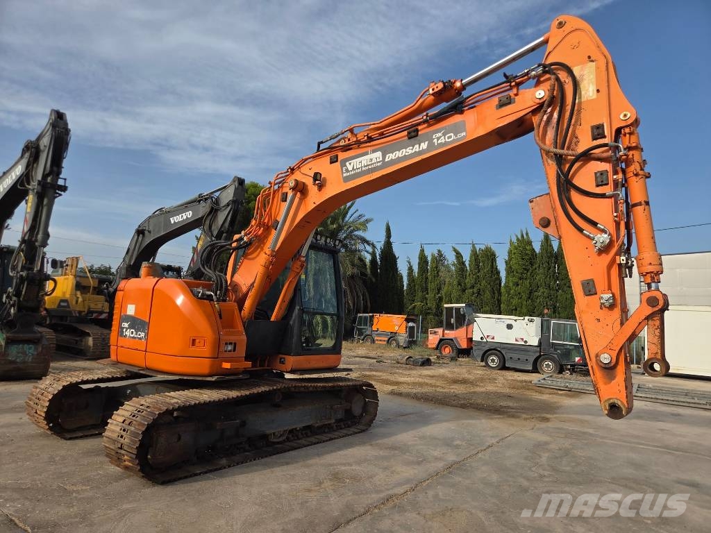Doosan DX 140 LCR Bageri guseničari