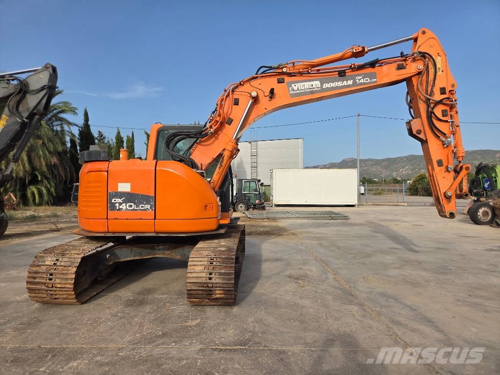 Doosan DX 140 LCR Bageri guseničari