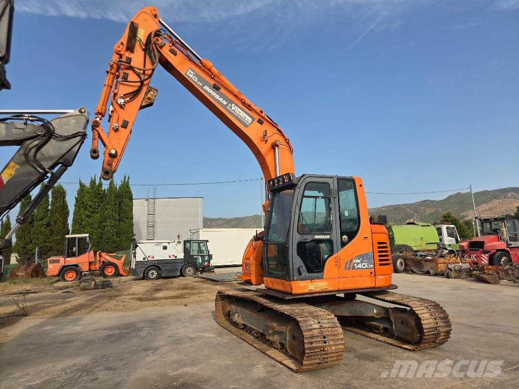 Doosan DX 140 LCR Bageri guseničari