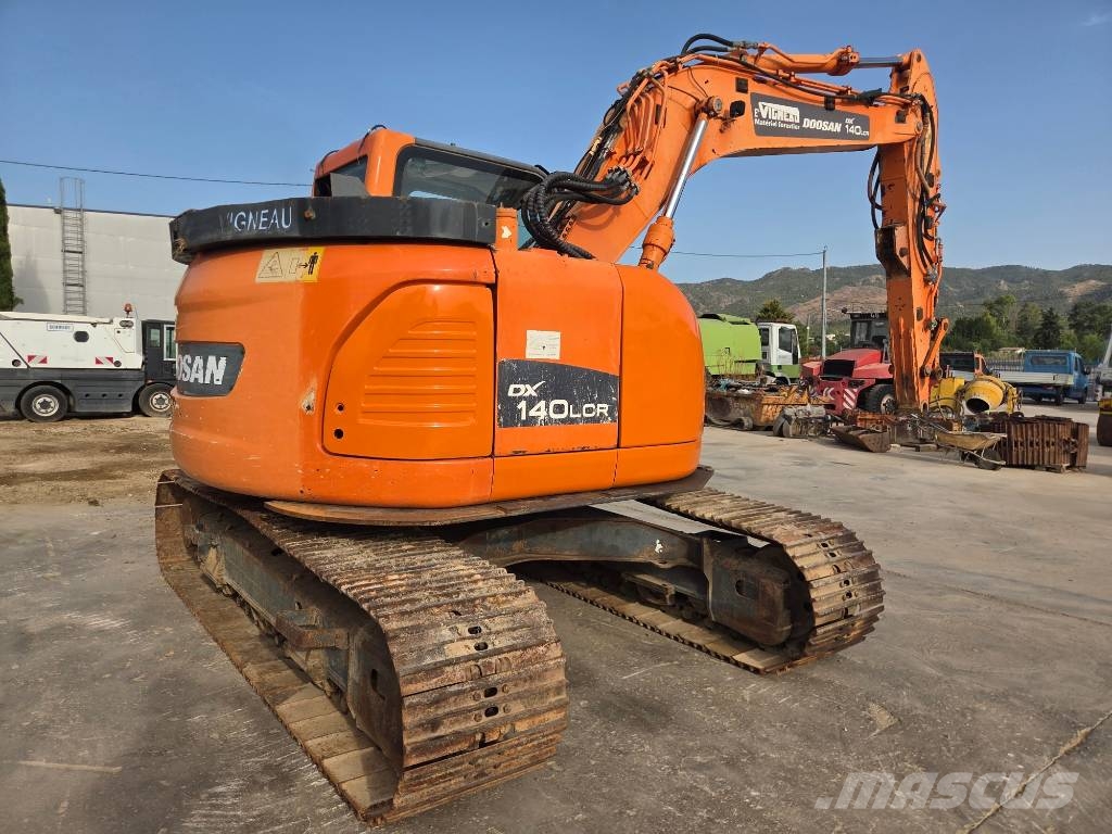 Doosan DX 140 LCR Bageri guseničari