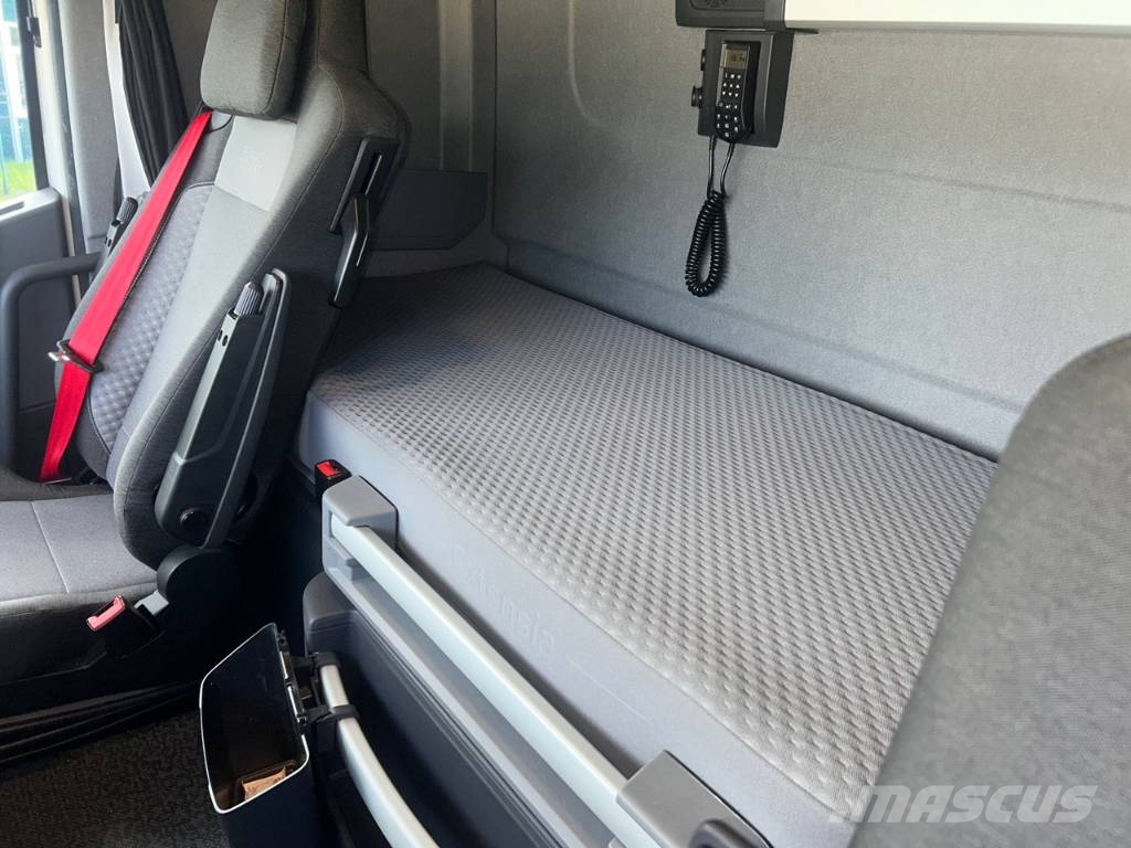 Renault T520 中古トラクターヘッド | トレーラーヘッド