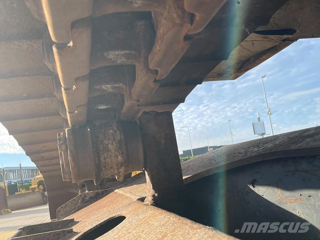 Doosan DX255LC-5 حفارات زحافة