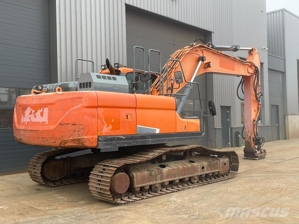 Doosan DX255LC-5 Bagri goseničarji