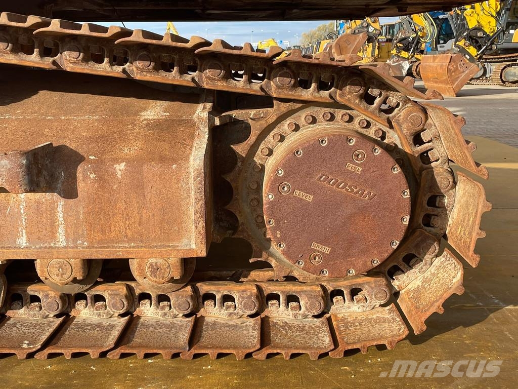 Doosan DX255LC-5 حفارات زحافة