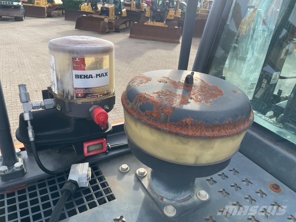 Doosan DX255LC-5 حفارات زحافة