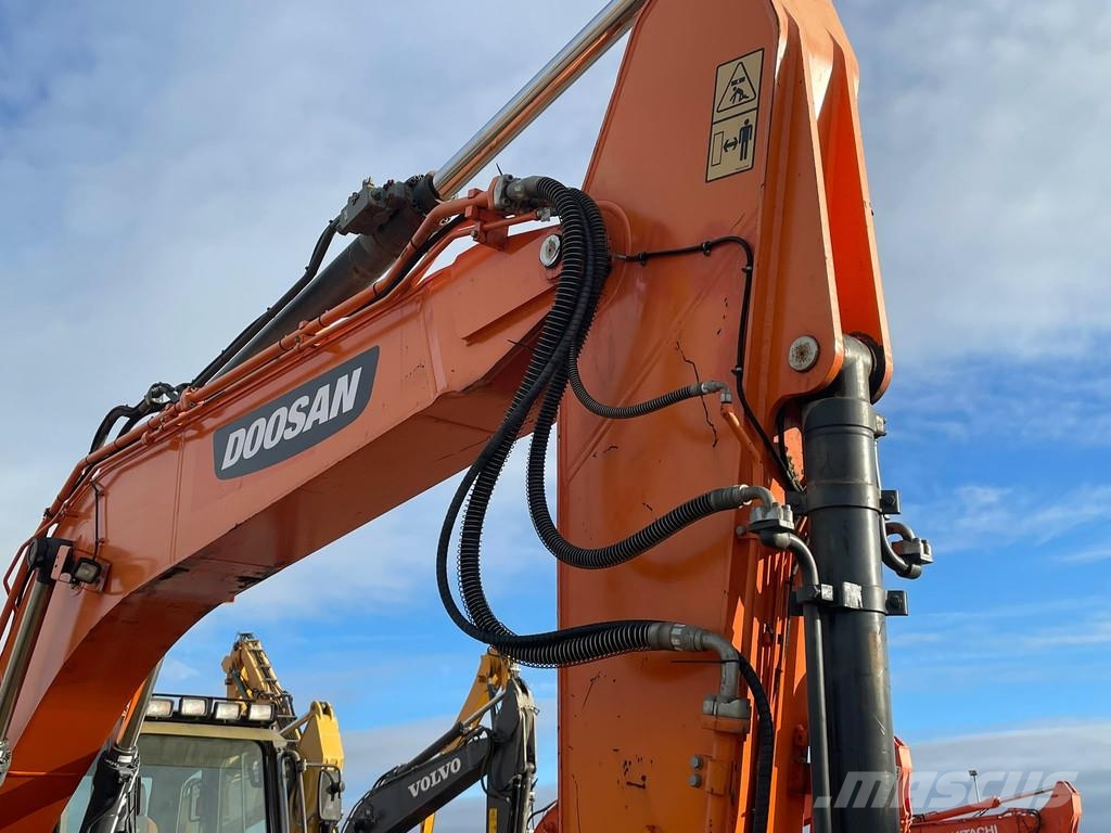 Doosan DX255LC-5 حفارات زحافة