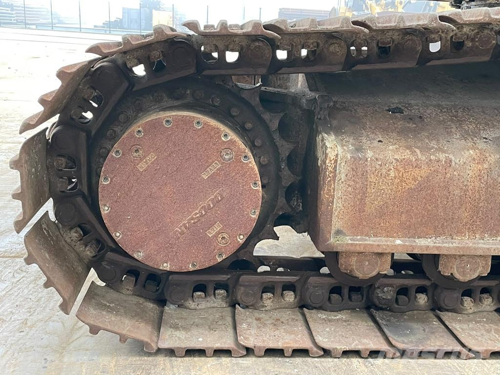 Doosan DX255LC-5 Bagri goseničarji