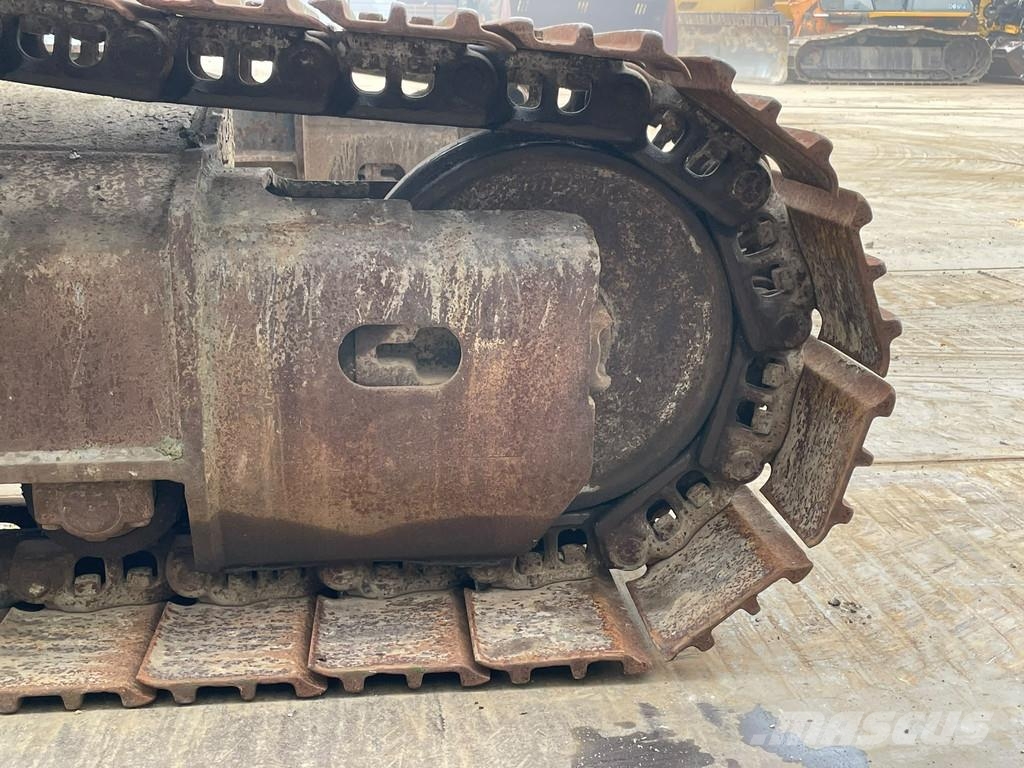 Doosan DX255LC-5 Bagri goseničarji