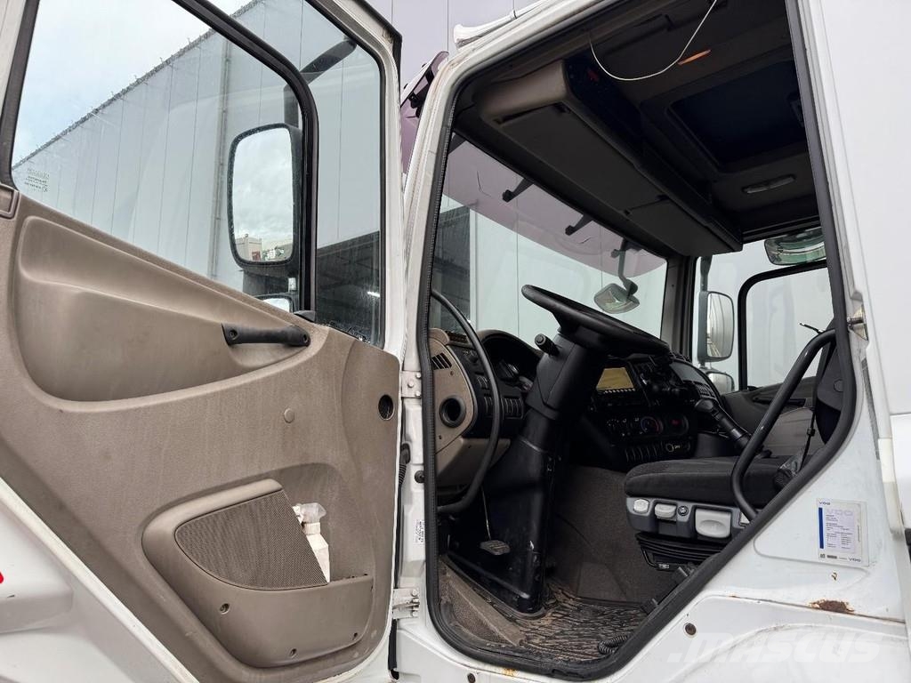 DAF CF 85.360 8x2 + HIAB 422E8 + REMOTE CONTROL Flatbed / Dropside trucks