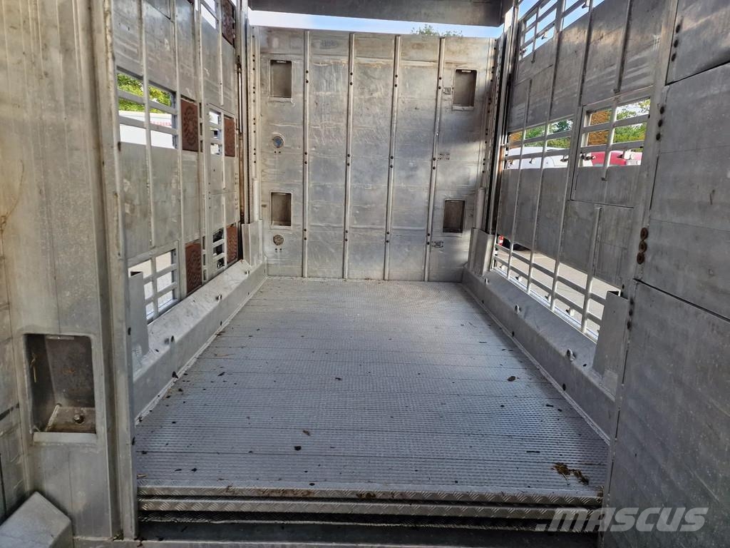 Pezzaioli 3 stock livestock - Water & Ventilation - Lifting Semi Reboques Transporte Animais