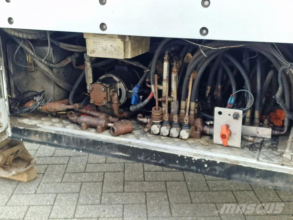 Pezzaioli 3 stock livestock - Water & Ventilation - Lifting Semi Reboques Transporte Animais
