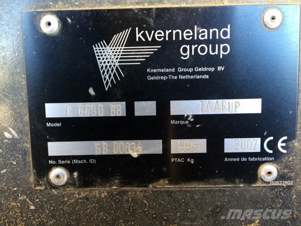 Kverneland Taarup BB6690 Square balers