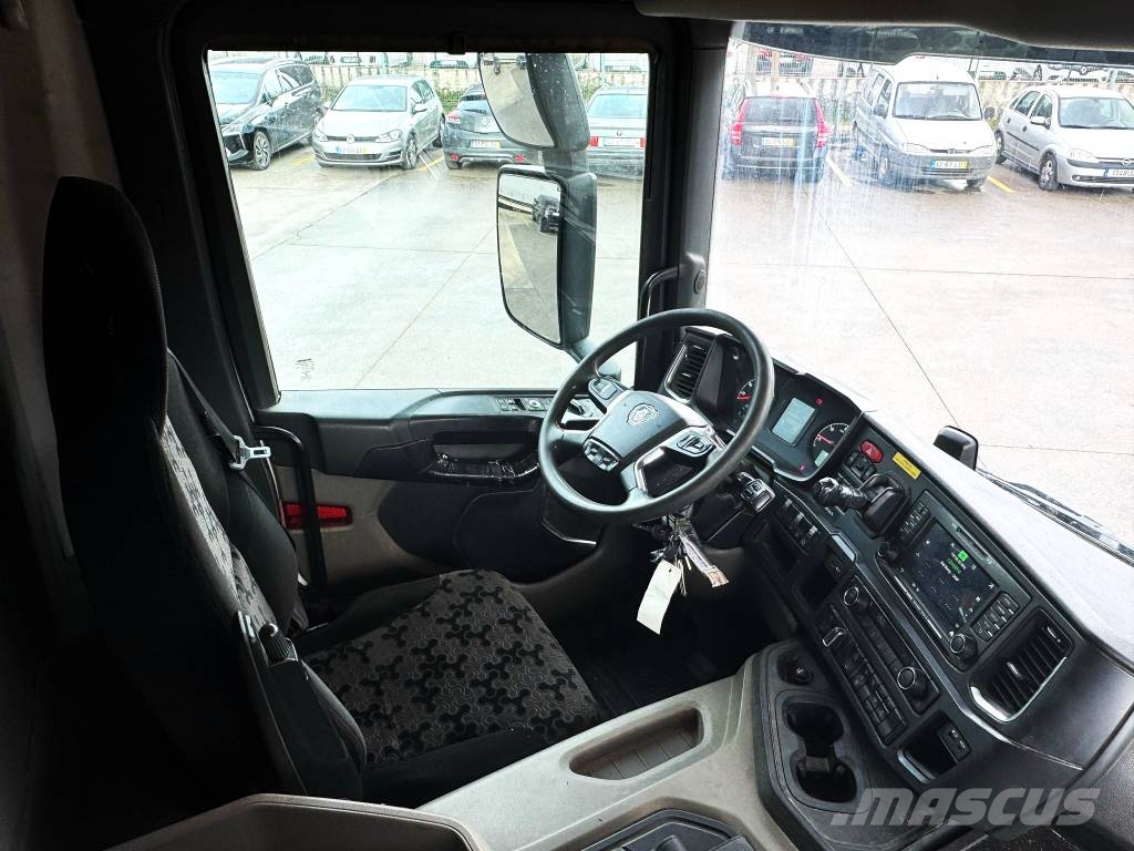 Scania P 450 Retarder Châssis cabine