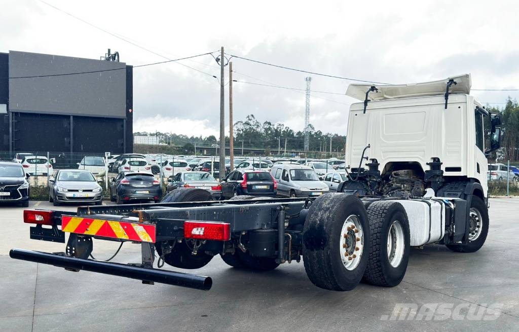 Scania P 450 Retarder Châssis cabine