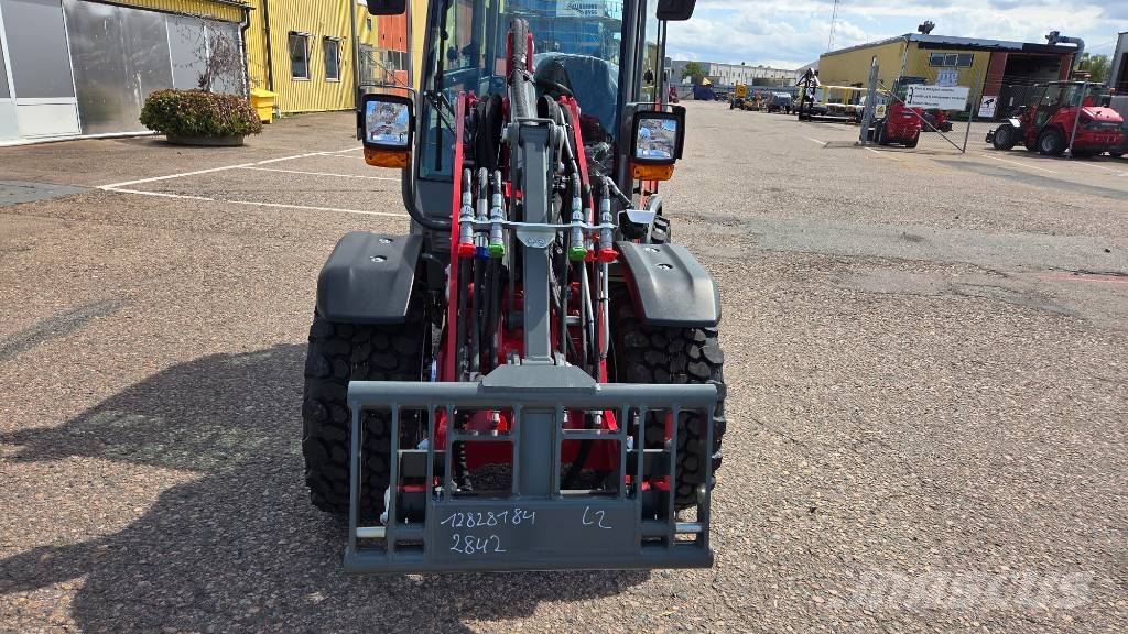 Weidemann 1260 LP لوادر متعددة الأغراض