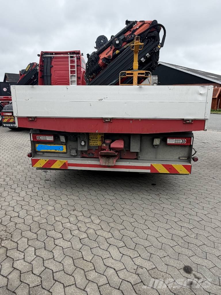 Volvo F5 크레인 트럭