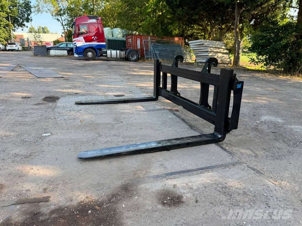 SE Equipment volvo palletforks 240cm wide! / palletvorken Pallegafler