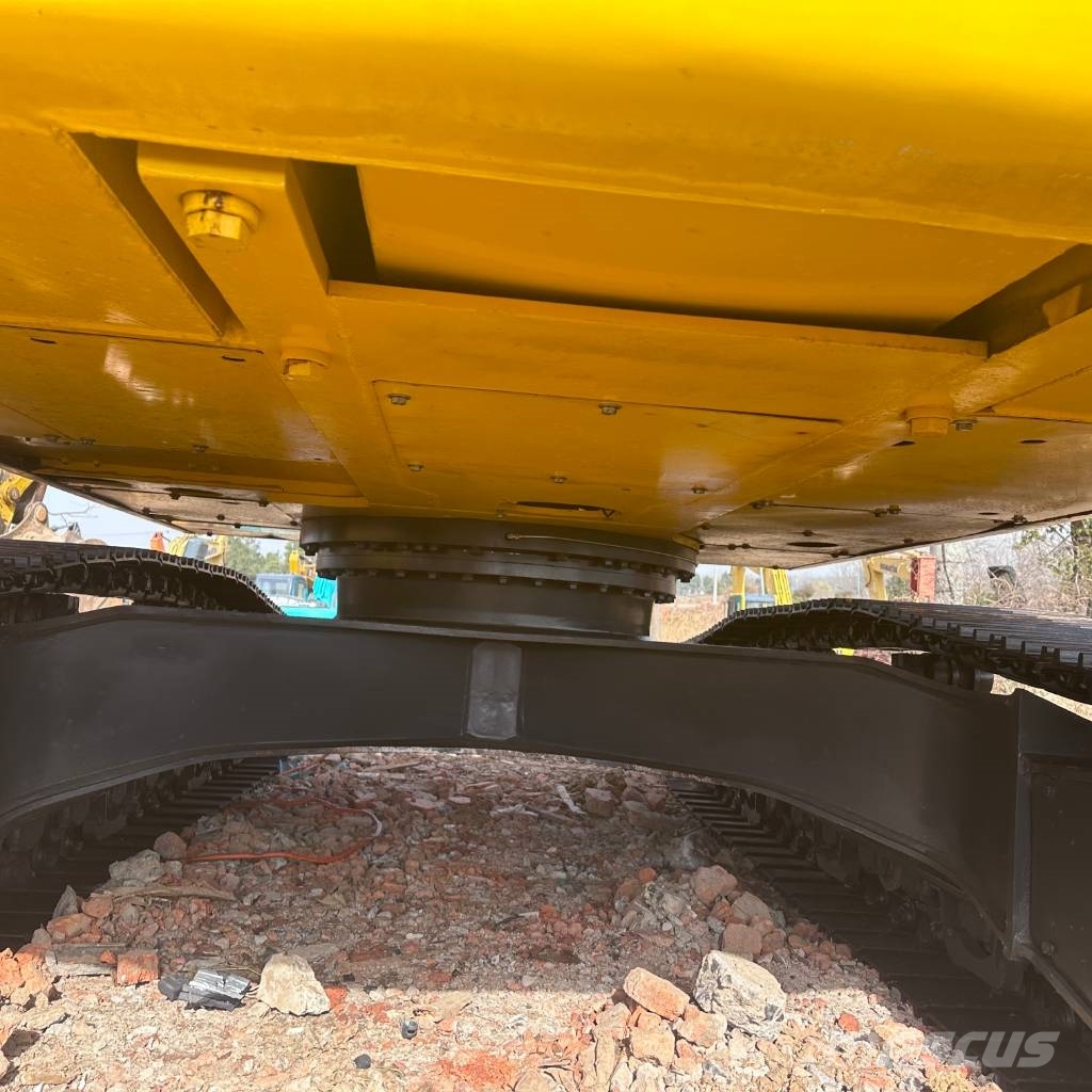 Komatsu PC 240-8 Верижен екскаватор