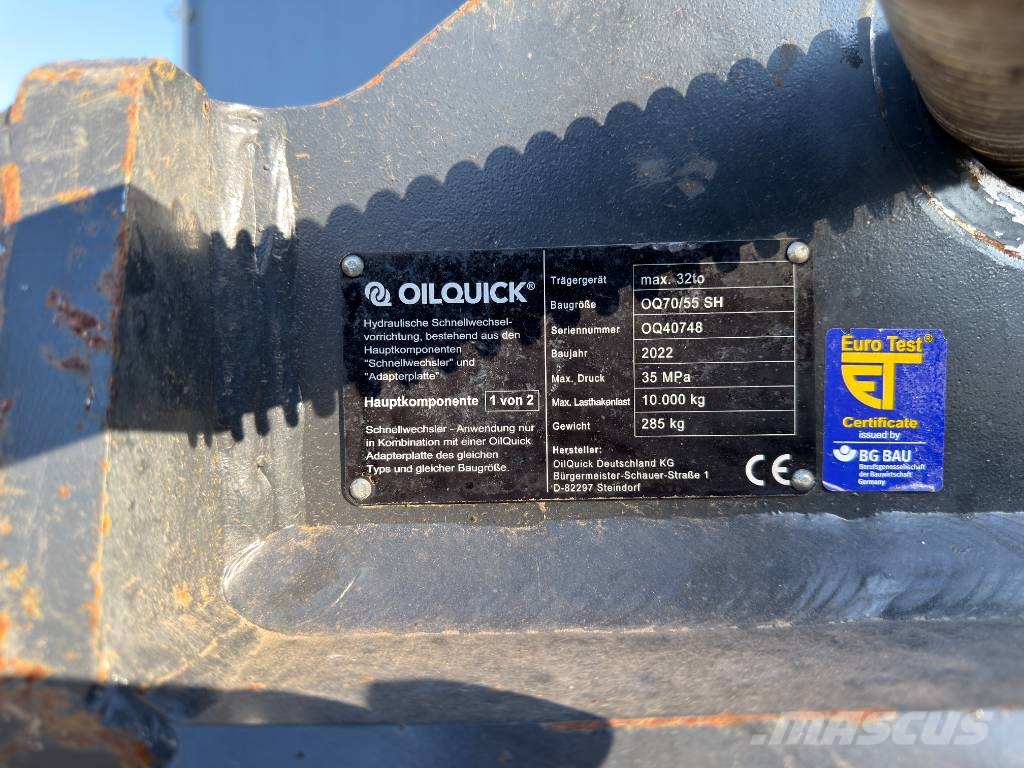 OilQuick OQ70/55 - ZX210 / ZX220 / ZX225 - DEMO Quick connectors