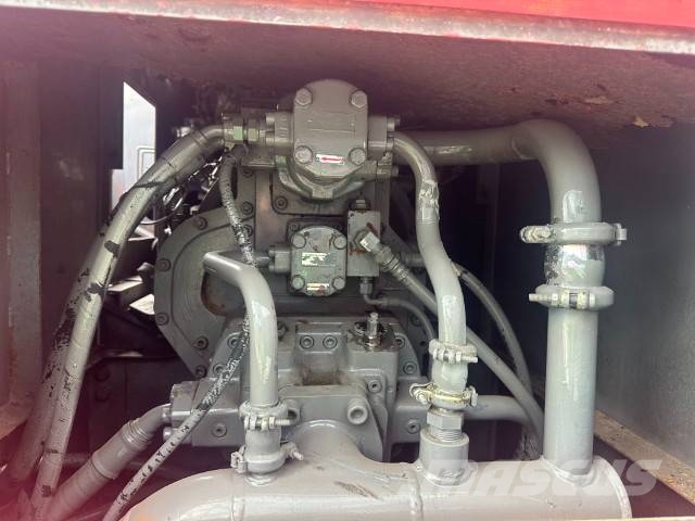 Hitachi KH 125-3 Grúas de oruga