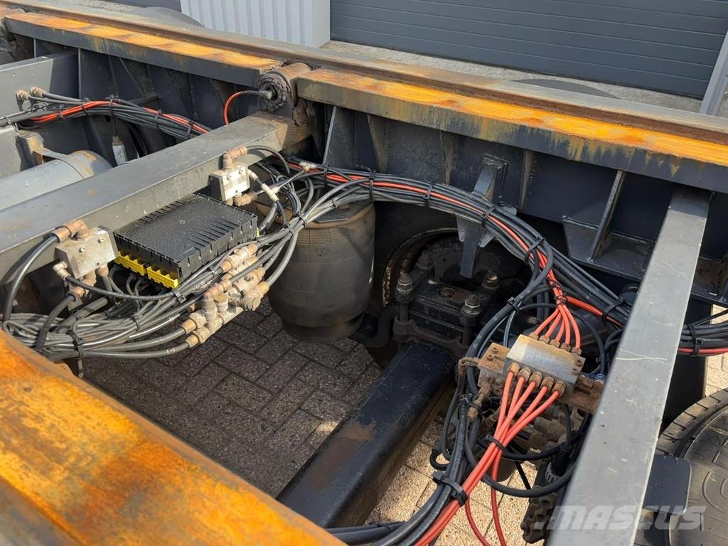 Lako A 330 Container Transport 630 cm Växelflak-/Containersläp