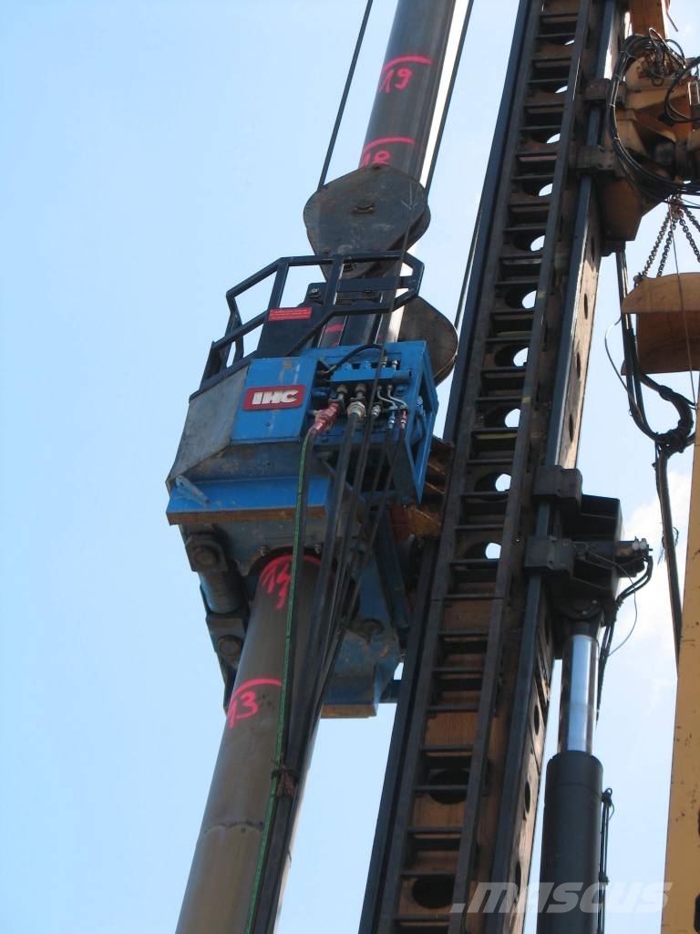 IHC Fundex Equipment FVE 60 RINGVIBRATOR دقاقات خوازيق هزازة