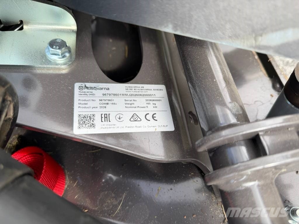 Husqvarna Combi 155x Taajamatraktorien varusteet