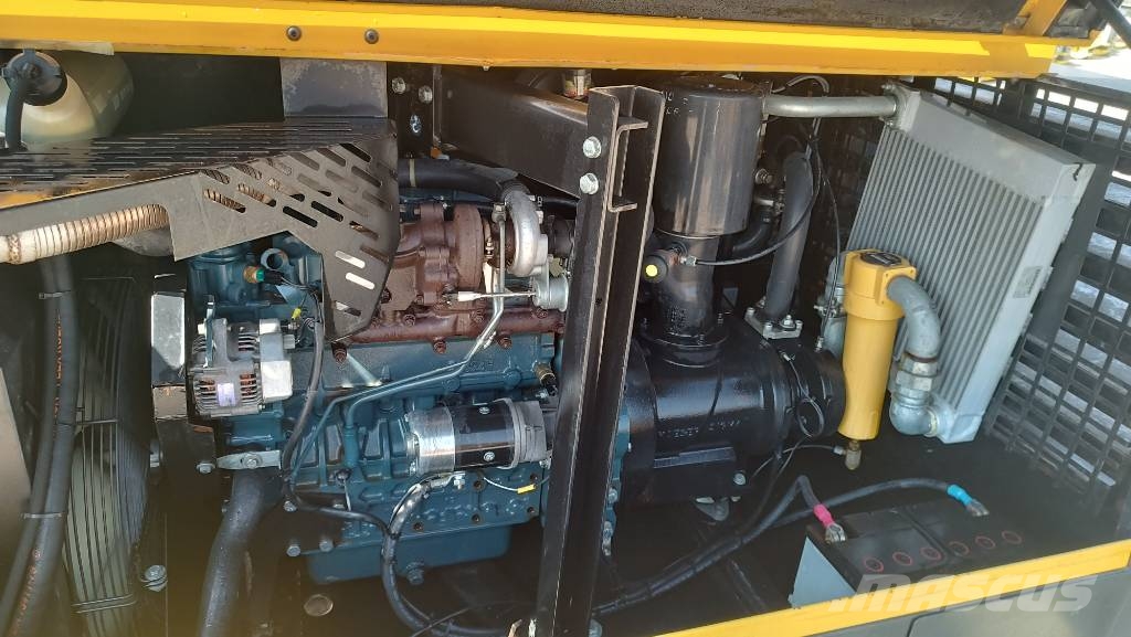 Kaeser M 64 M 50 M122 M 114 ATLAS COPCO XAHS 186 Kompresoriai