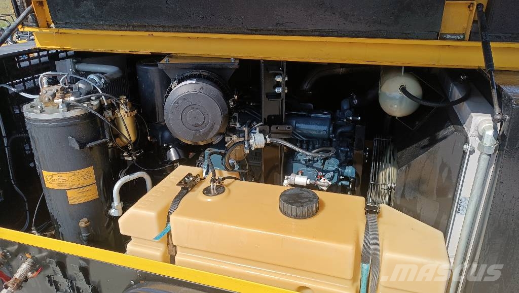 Kaeser M 64 M 50 M122 M 114 ATLAS COPCO XAHS 186 Kompresoriai