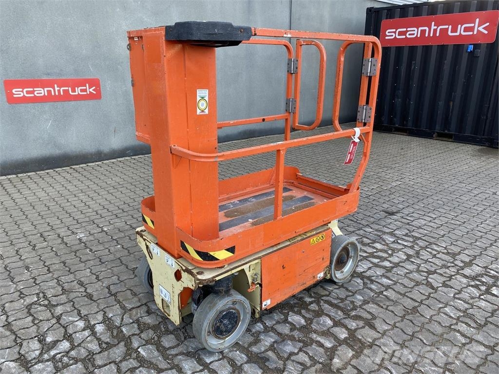 JLG 1230ES Henkilönostimet ja nostolaitteet