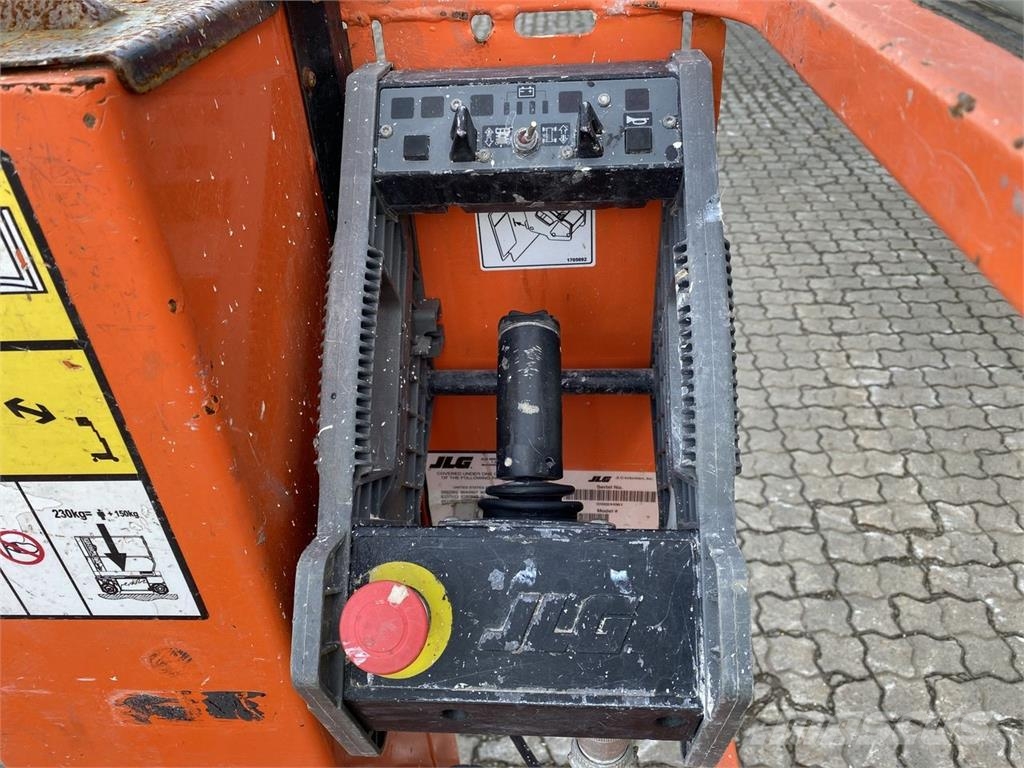 JLG 1230ES Henkilönostimet ja nostolaitteet