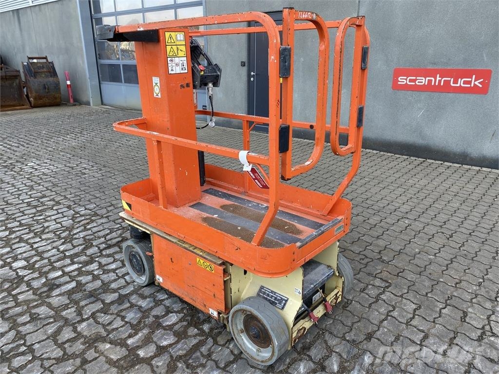 JLG 1230ES Henkilönostimet ja nostolaitteet
