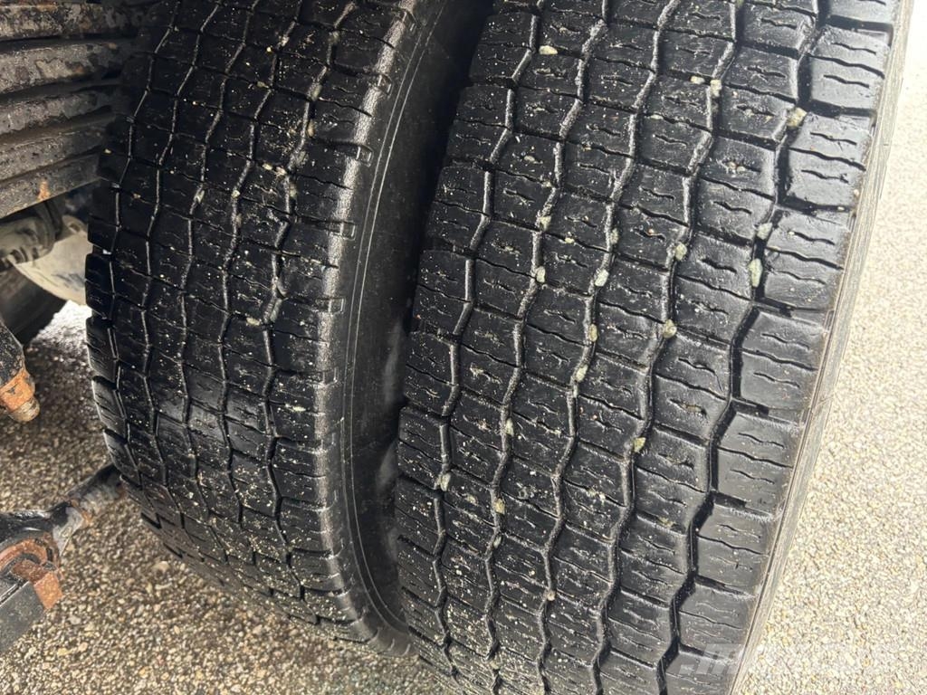 MAN TGS 41.500 8x6 EURO6 FULL STEEL + RETARDER + VIBRA Camion benne