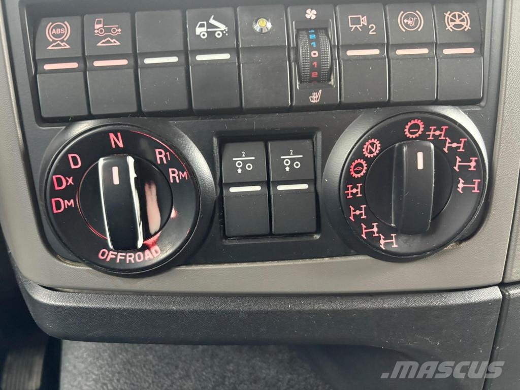 MAN TGS 41.500 8x6 EURO6 FULL STEEL + RETARDER + VIBRA Camion benne
