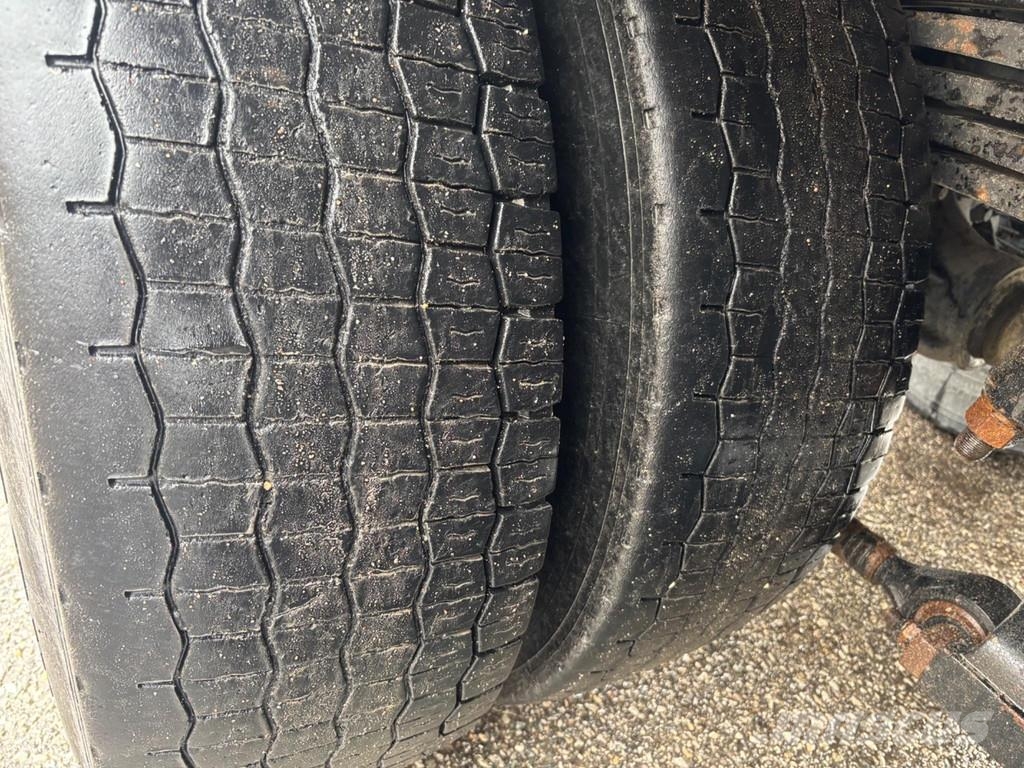 MAN TGS 41.500 8x6 EURO6 FULL STEEL + RETARDER + VIBRA Camion benne