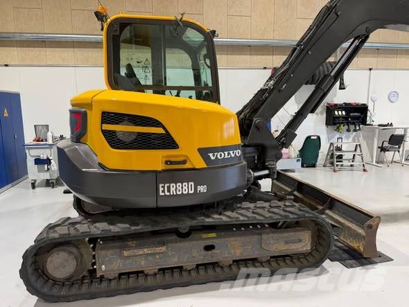 Volvo ECR 88 D Midi bageri 7t – 12t