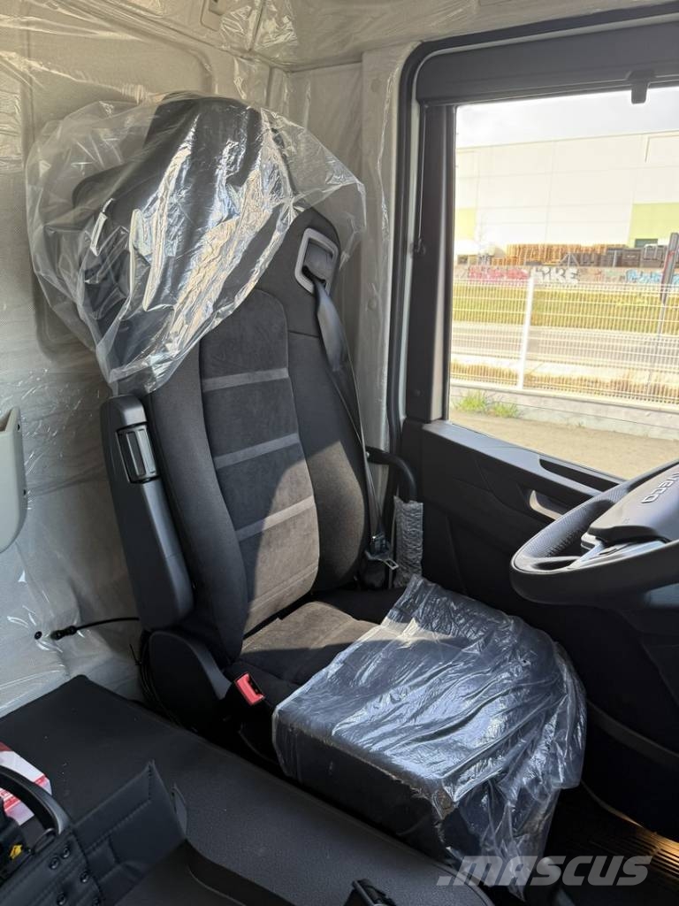 Iveco X-WAY 460 Camiones grúa