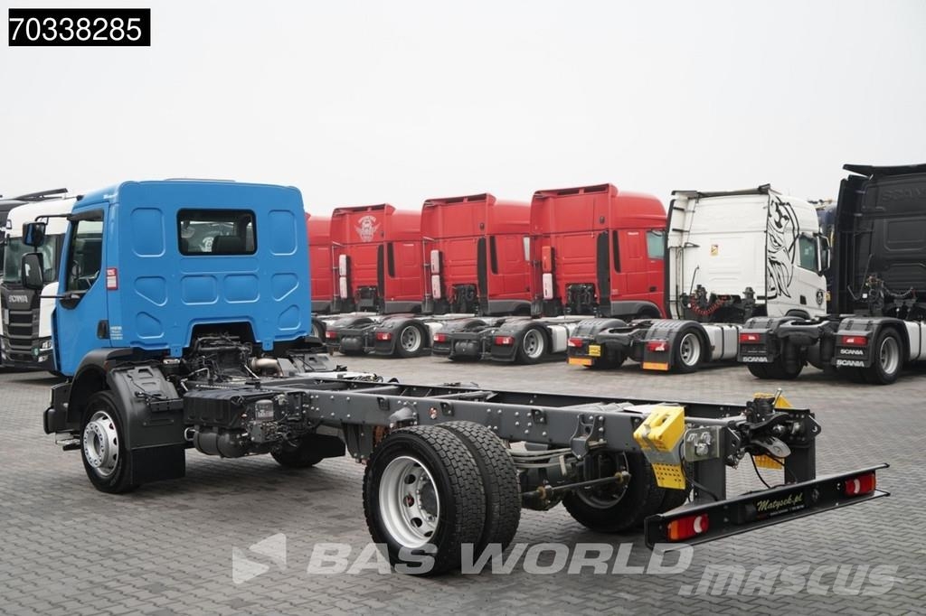 Renault D 240 D 4X2 Chassis met cabine